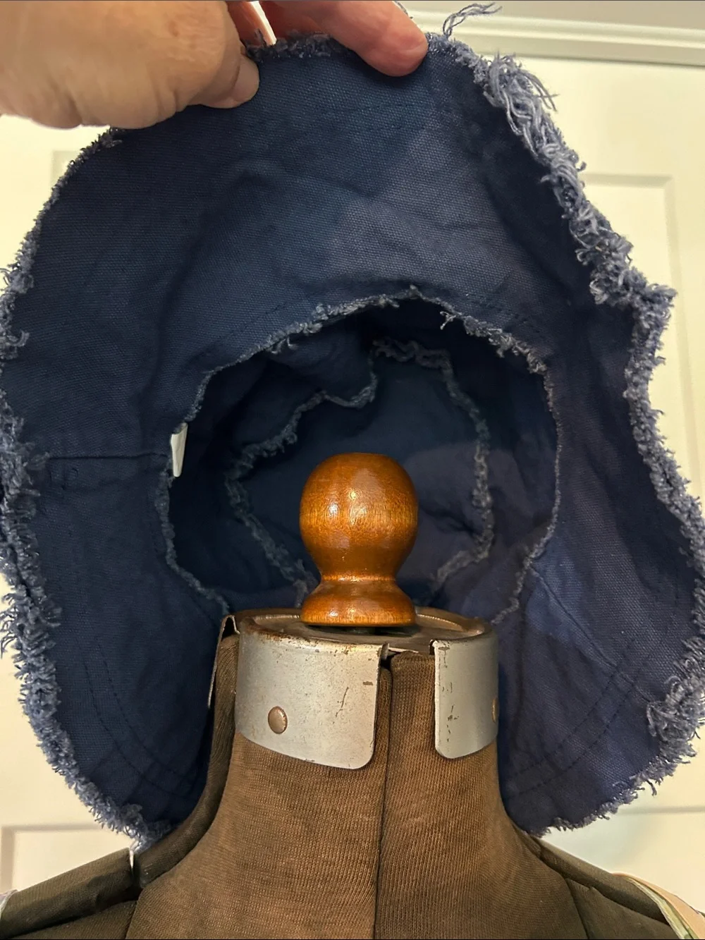 Beachwear hats bucket sear sucker fabric by Shell Flower  blue jean hat tattered